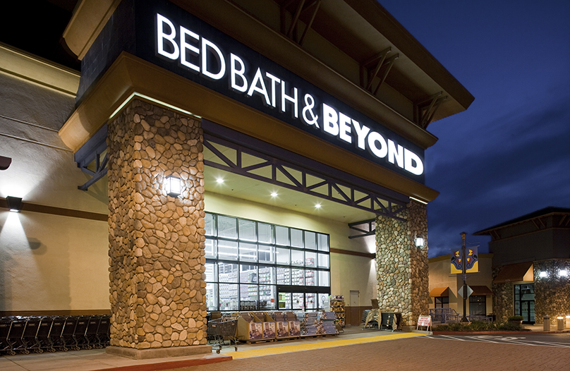 Bed bath and Beyond entrance